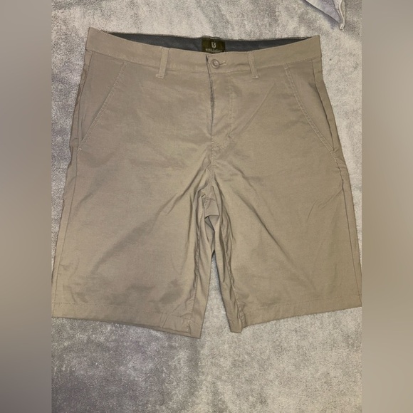 Rorie Whelan Golf Shorts. Size 32 - Picture 1 of 3